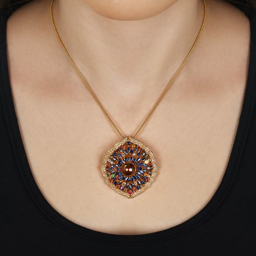 Pingente em Prata Luxo Pérola Com Topázios Brancos,Safiras Azuis,Zircônias,Turmalinas Coloridas e Safiras Coloridas 195206