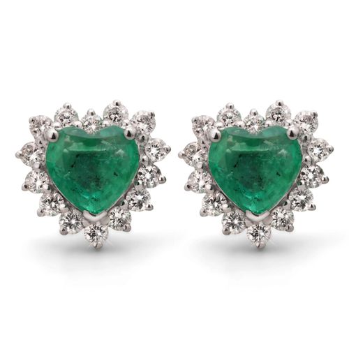 Par de Brinco em Ouro Branco 18k  Coração com Esmeraldas e Diamantes 191491