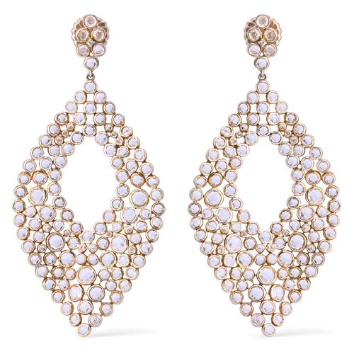 Par de Brinco Linha Setara em Prata 925 com Topázios Brancos 128219