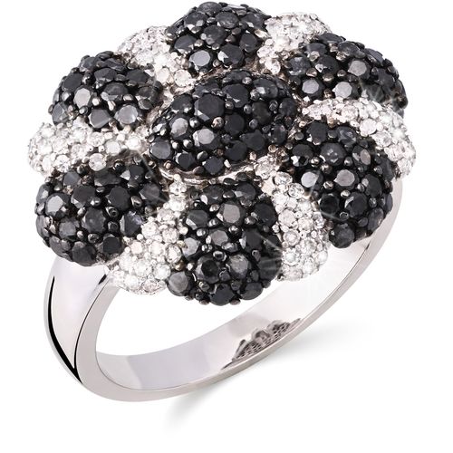125605 - Anel em Ouro Branco 18 k Flor com Diamantes Negros e Brancos Aprox. 2,36 cts 125605